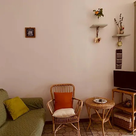 La Casa Di Rosy フォッローニカ